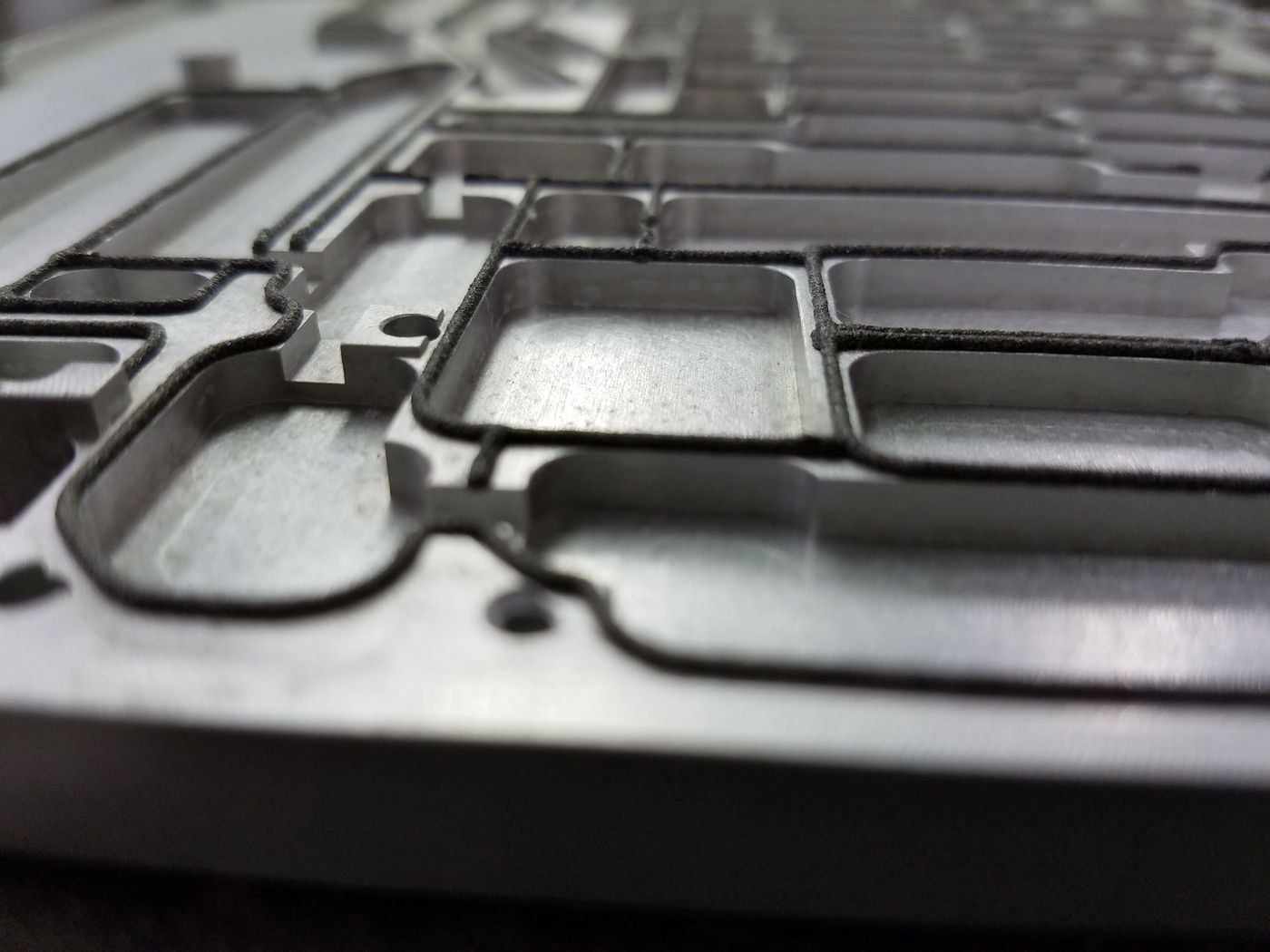 3 Reasons to Use NickelGraphite Silicones for EMI Shielding Gaskets